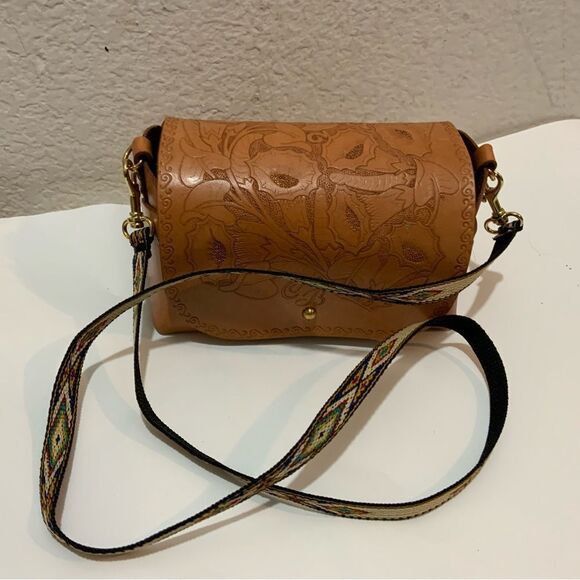 Cute bag brown tooled crossbody flap small trunk - Picture 1 of 12